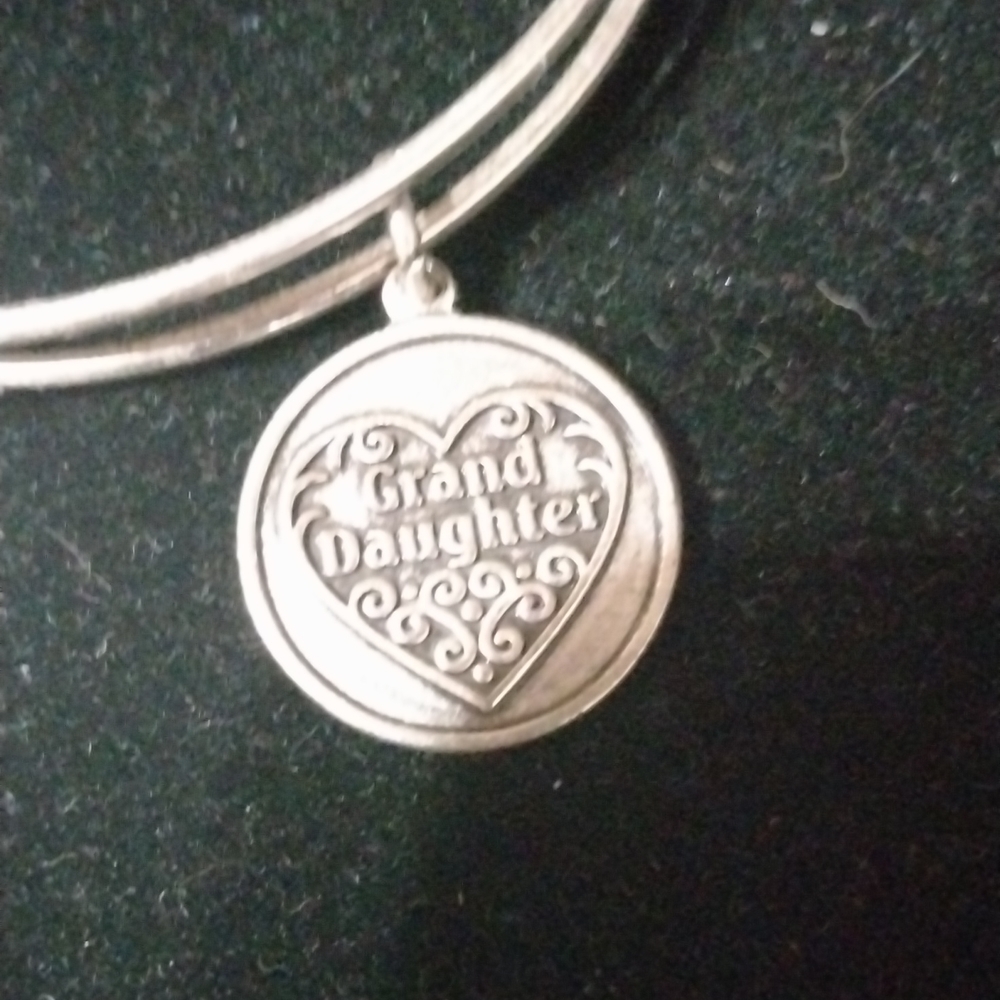 Wind and fire granddaughter bracelet silver tone (sku 763)